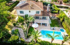 Spain Get your residency! luxury villa in the prestigious area SVM747554