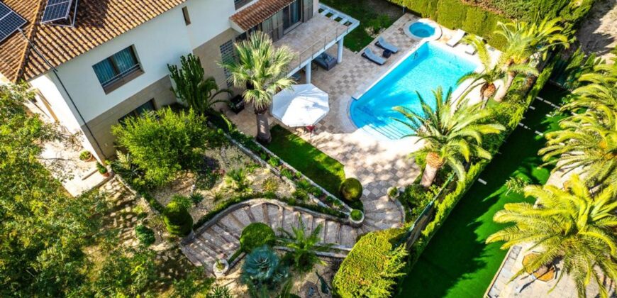 Spain Get your residency! luxury villa in the prestigious area SVM747554