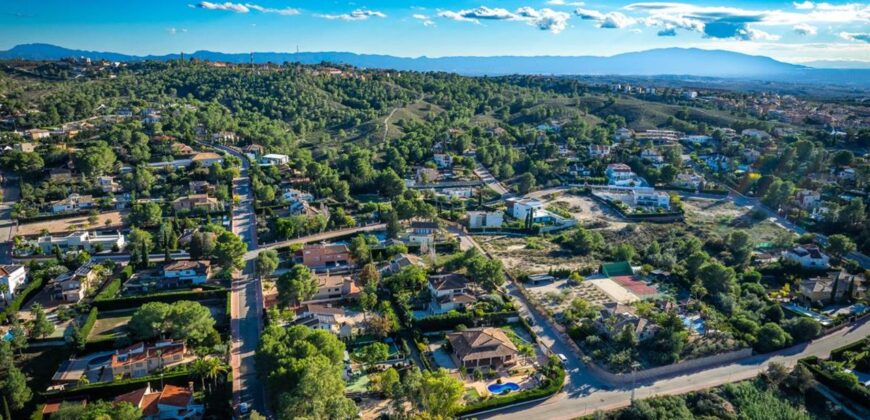 Spain Get your residency! luxury villa in the prestigious area SVM747554