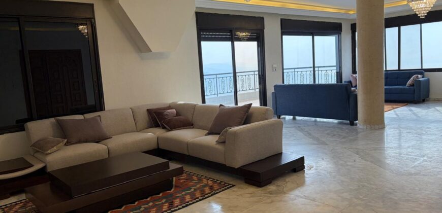 adma roof apartment 300 sqm for rent, sea & mountain view #6785