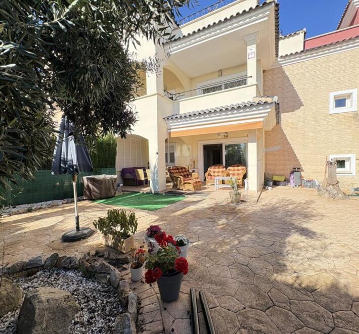 Spain get your residency! GF apartment with large garden SVM749817