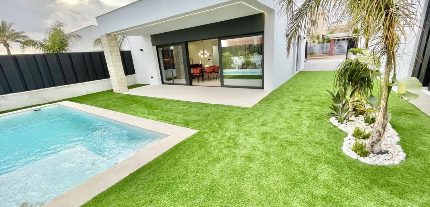 Spain Get your residency! fully furnished villa in a gated community SVM745434