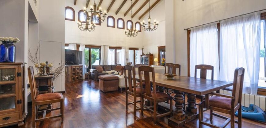 Spain Get your residency! villa with pool prime location SVM746697