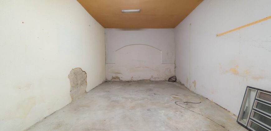 Spain Get your residency! excellent investment! building need renovation pr-00392