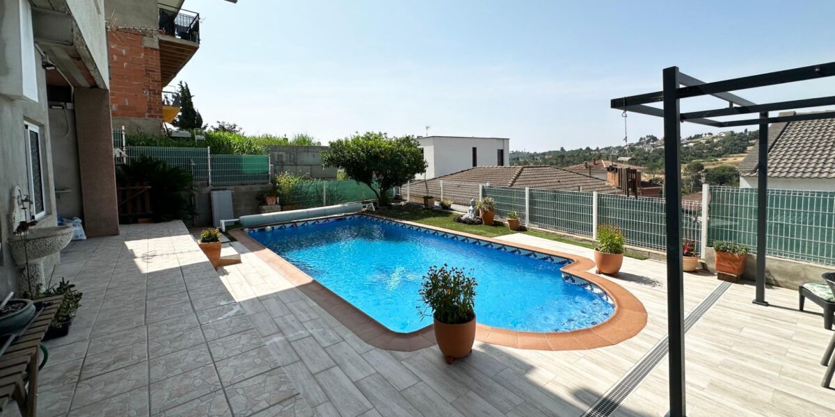 Spain Get your residency! renovated villa with pool and garden PR-0001