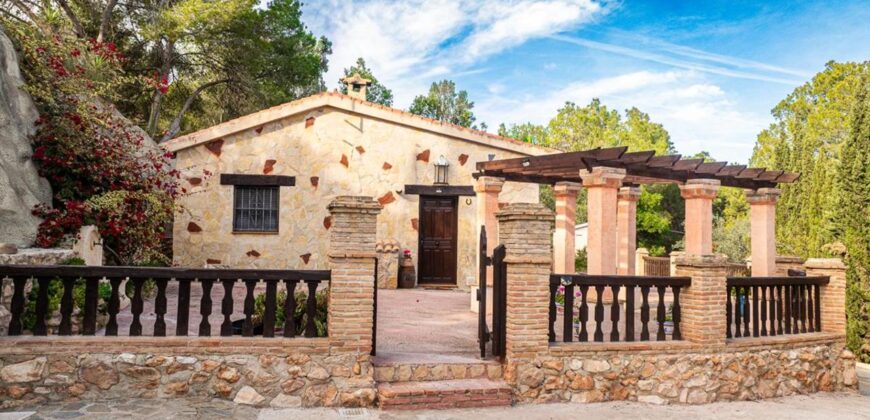 Spain Get your residency! villa with pool in a peaceful area SVM750955