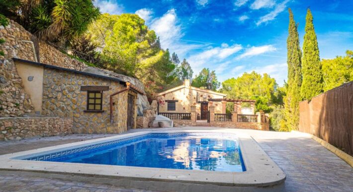 Spain Get your residency! villa with pool in a peaceful area SVM750955