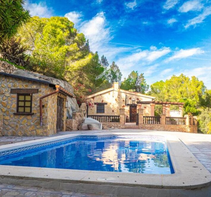 Spain Get your residency! villa with pool in a peaceful area SVM750955