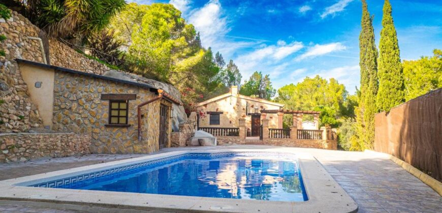 Spain Get your residency! villa with pool in a peaceful area SVM750955