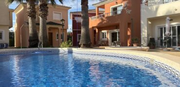 Spain Get your residency! independent house in a gated community SVM750857