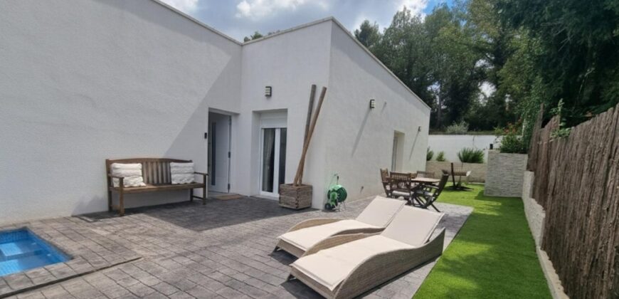 Spain Get your residency! luxury villa in a quiet residential area PR-00404