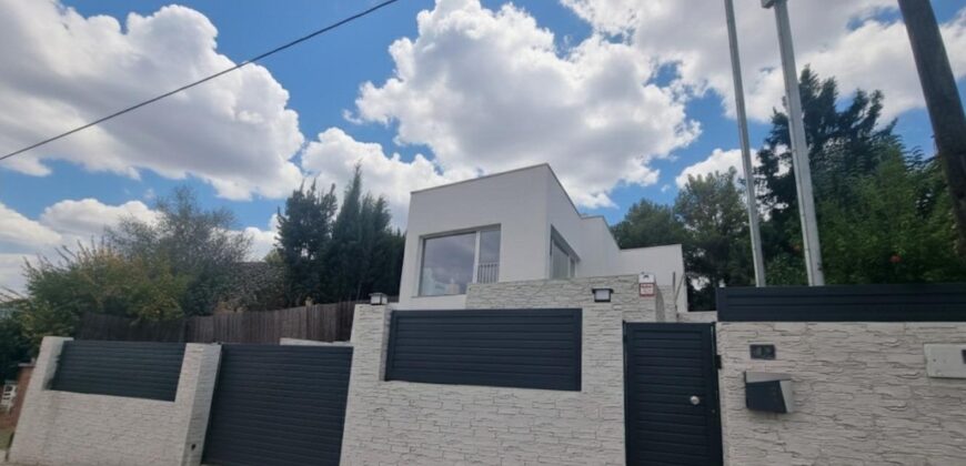 Spain Get your residency! luxury villa in a quiet residential area PR-00404