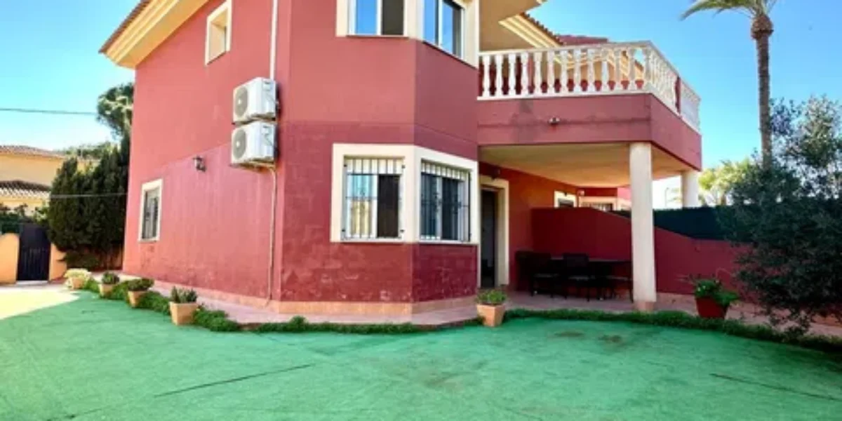 Spain Get your residency! Semi-detached house just steps from the beach #0034