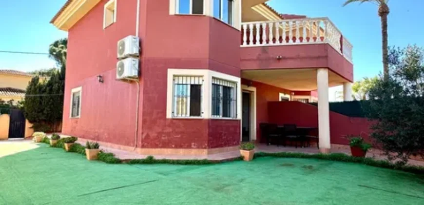 Spain Get your residency! Semi-detached house just steps from the beach #0034