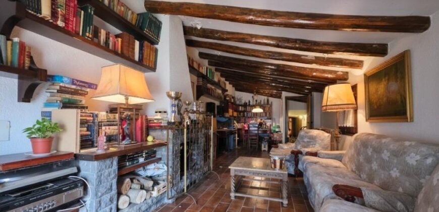 Spain Get your residency! Country house in a calm area PR-00420