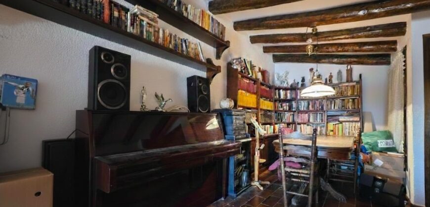 Spain Get your residency! Country house in a calm area PR-00420