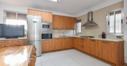 Spain get your residency! furnished house in a quiet neighborhood PR-00436