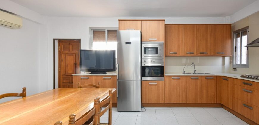 Spain get your residency! furnished house in a quiet neighborhood PR-00436