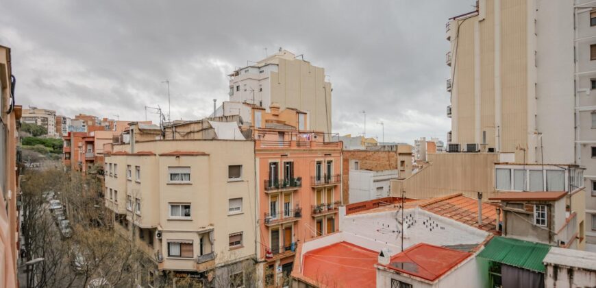 Spain get your residency! investment opportunity in Barcelona PR-00425