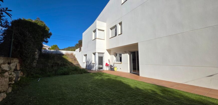 Spain Get your residency! villa with pool in a prime location PR-00426