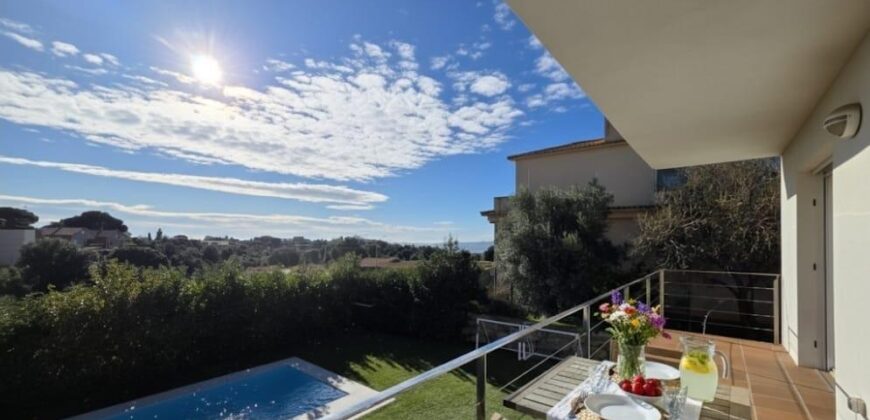 Spain Get your residency! villa with pool in a prime location PR-00426