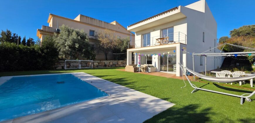Spain Get your residency! villa with pool in a prime location PR-00426