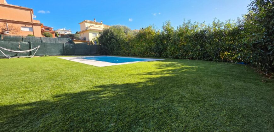 Spain Get your residency! villa with pool in a prime location PR-00426