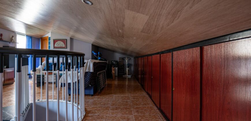 Spain Get your residency! penthouse in a very quiet area PR-00422