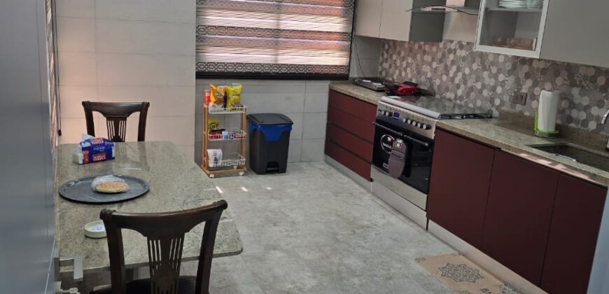 ablah building 4 floors (1 warehouse + 6 apartments) + grapevine land #6876