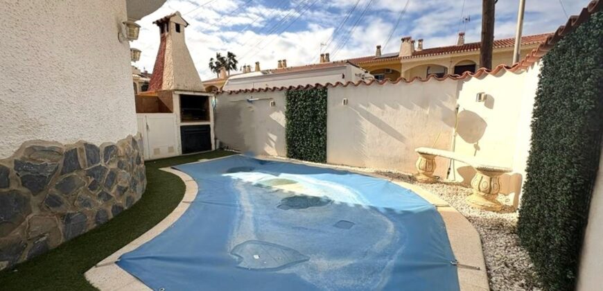 Spain Get your residency! townhouse with pool, 2 mins from beach SVM752321