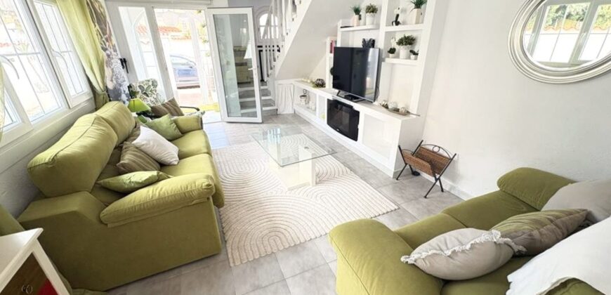 Spain Get your residency! townhouse with pool, 2 mins from beach SVM752321