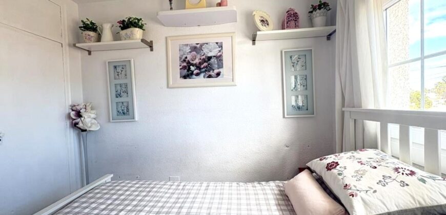 Spain Get your residency! townhouse with pool, 2 mins from beach SVM752321