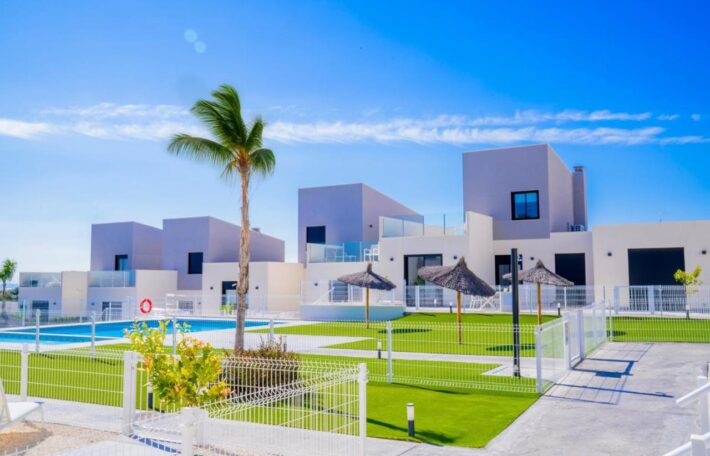 Spain Get your residency! new build townhouses 3 bedrooms SVM751024