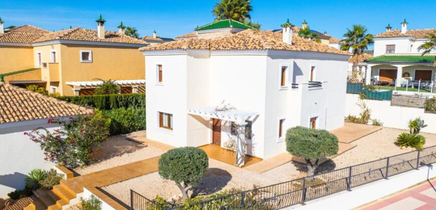 Spain Get your residency! villa in a prestigious golf resort SVM752925