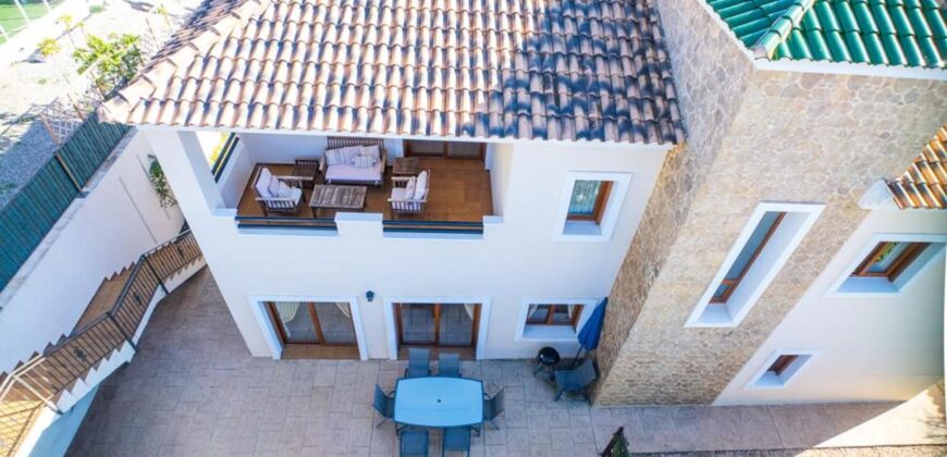 Spain Get your residency! villa in a prestigious golf resort SVM752925