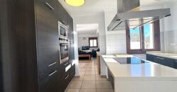 Spain Get your residency! villa in a prestigious golf resort SVM752925