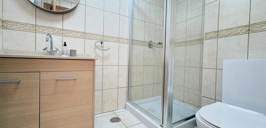 Spain Get your residency! villa in a prestigious golf resort SVM752925