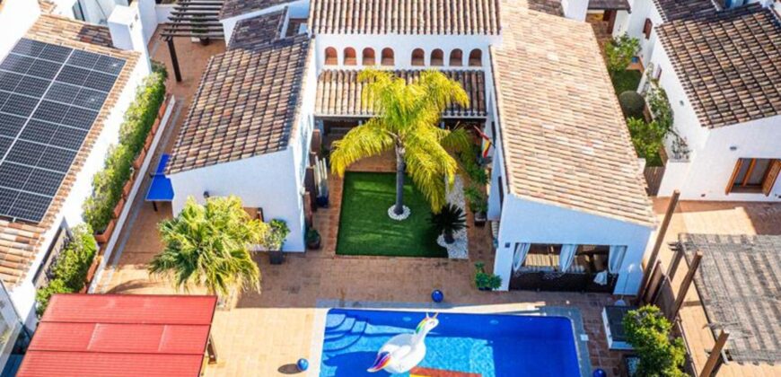 Spain Get your residency! villa in El Valle Golf Resort SVM752681