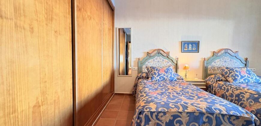 Spain Get your residency! villa in El Valle Golf Resort SVM752681