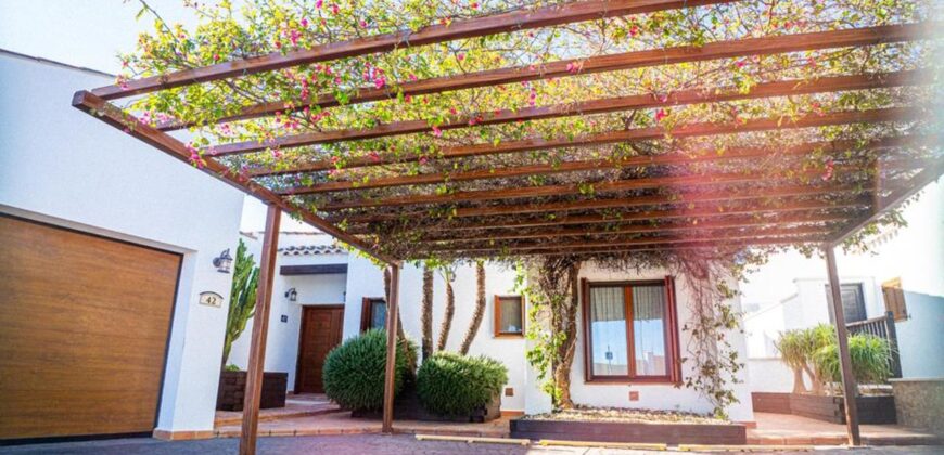 Spain Get your residency! villa in El Valle Golf Resort SVM752681