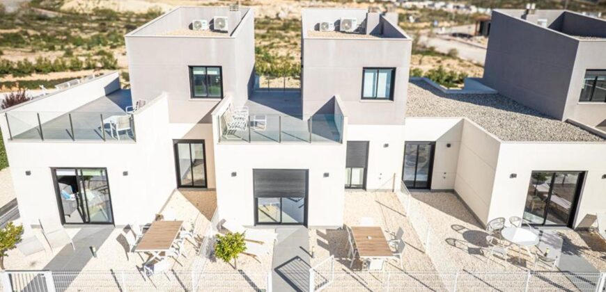 Spain Get your residency! new townhouses with high return of 8% SVM751848