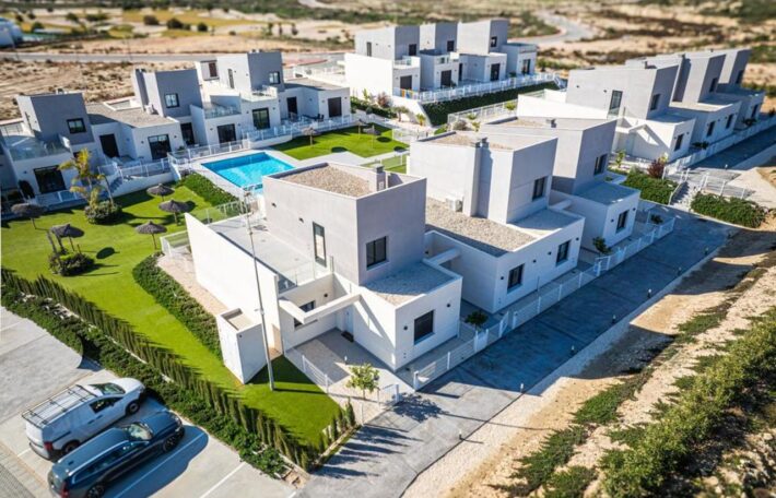 Spain Get your residency! new townhouses with high return of 8% SVM751848