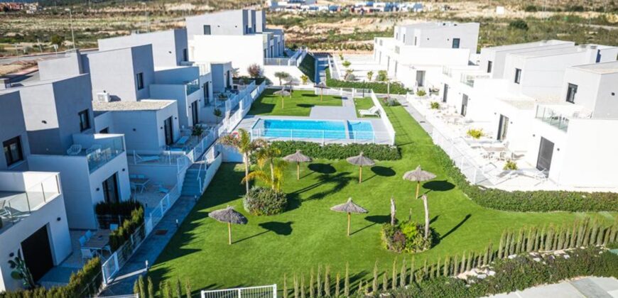 Spain Get your residency! new townhouses in a gated community SVM751027