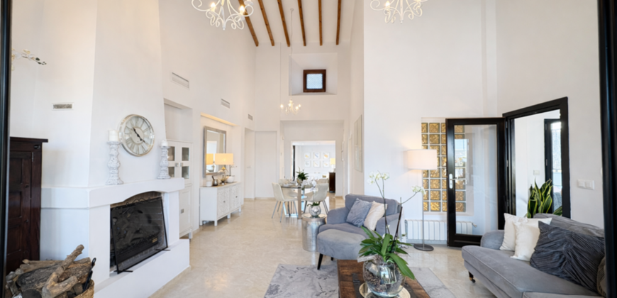 Spain Get your residency! luxury villa with private pool SVM768089