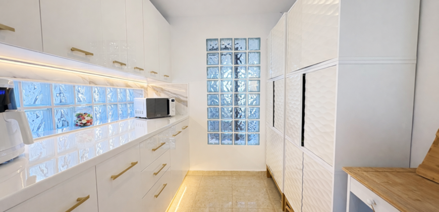 Spain Get your residency! luxury villa with private pool SVM768089