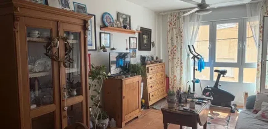 Spain Get your residency! apartment just steps from the beach 111026954