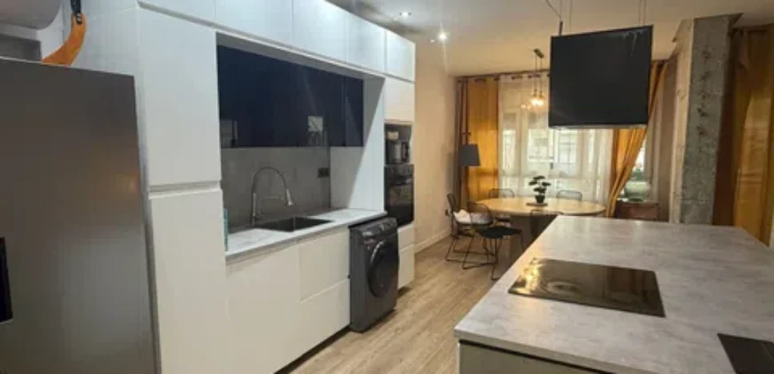 Spain Get your residency! fully renovated apartment 111180316