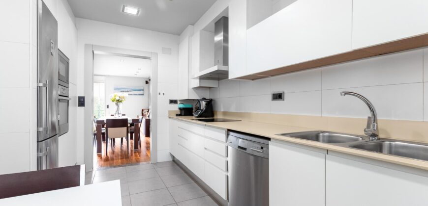 Spain Get your residency! Semi-detached house fully furnished PR-00446