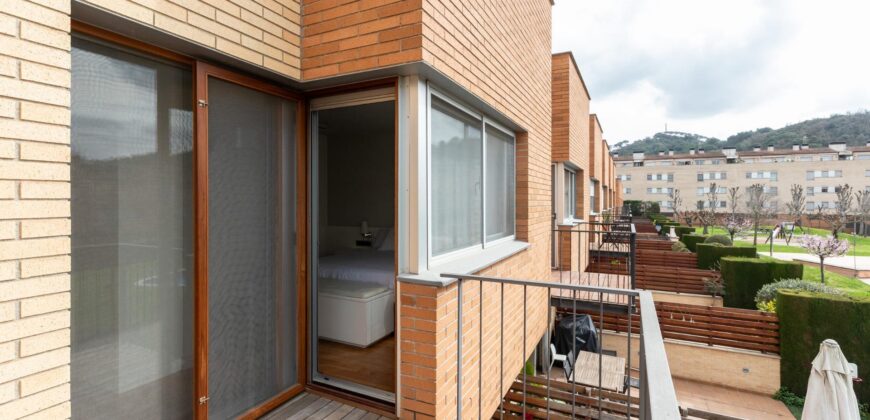 Spain Get your residency! Semi-detached house fully furnished PR-00446