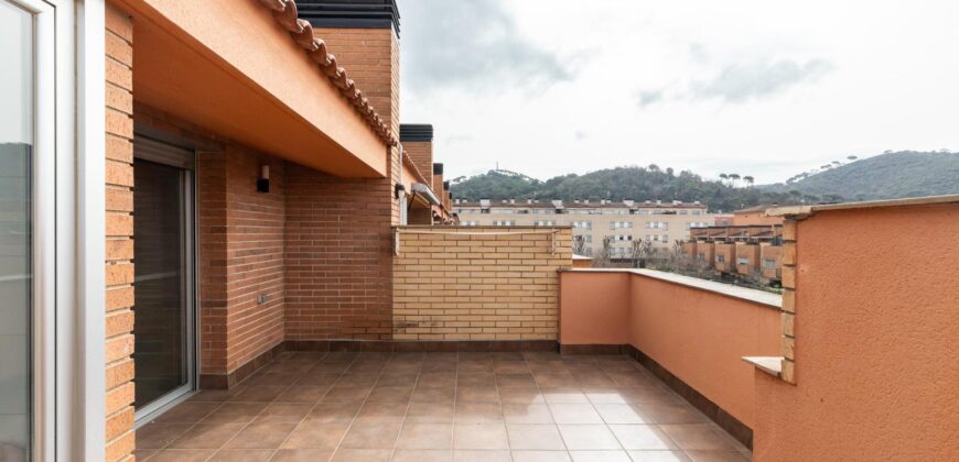 Spain Get your residency! Semi-detached house fully furnished PR-00446